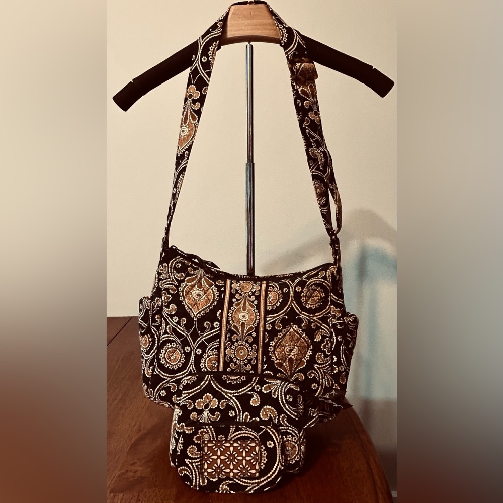 VERA BRADLEY CROSSBODY BAG/MAKEUP BAG/ DRIVERS LICENSE/ CC HOLDER MONEY HOLDER
